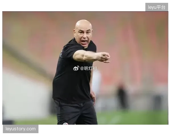 哈桑麾下的埃及队中场拦截能力突出，这种“绞杀式”防守将是球队对抗技术型中场的关键。